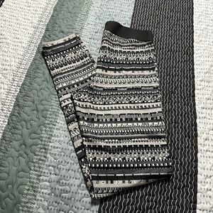 Nike Pro Dri-FIT Leggings Womens Medium Black White Pixel Print 839354-065